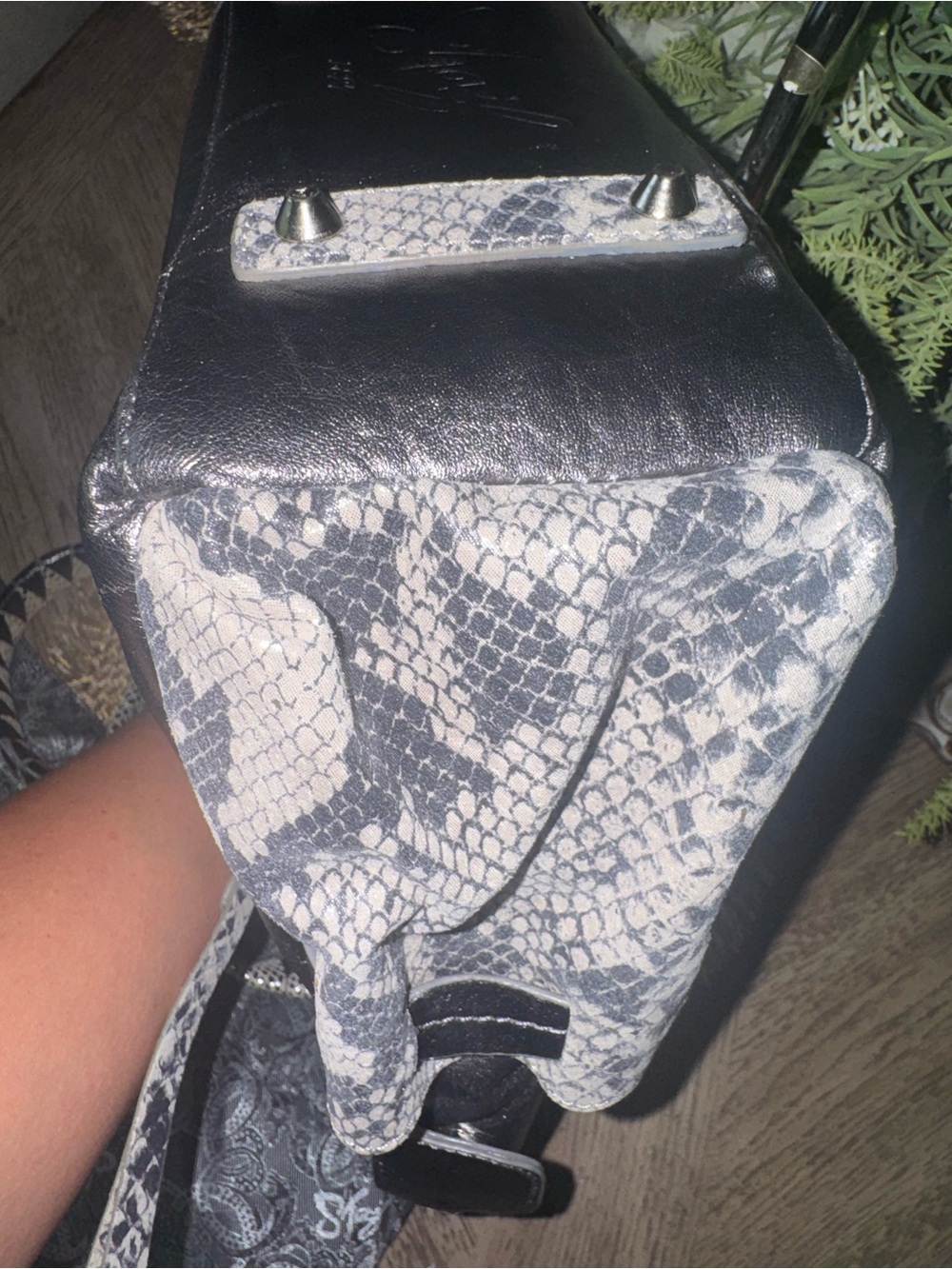 LIKE NEW Sharif Metallic Black & Snakeskin Shoulder Bag - STATEMENT PIECE - Picture 9 of 10